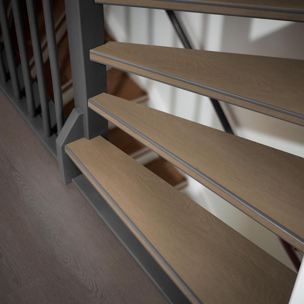 Ambiant Traptreden Set - Estino Dark Oak - Traprenovatie PVC