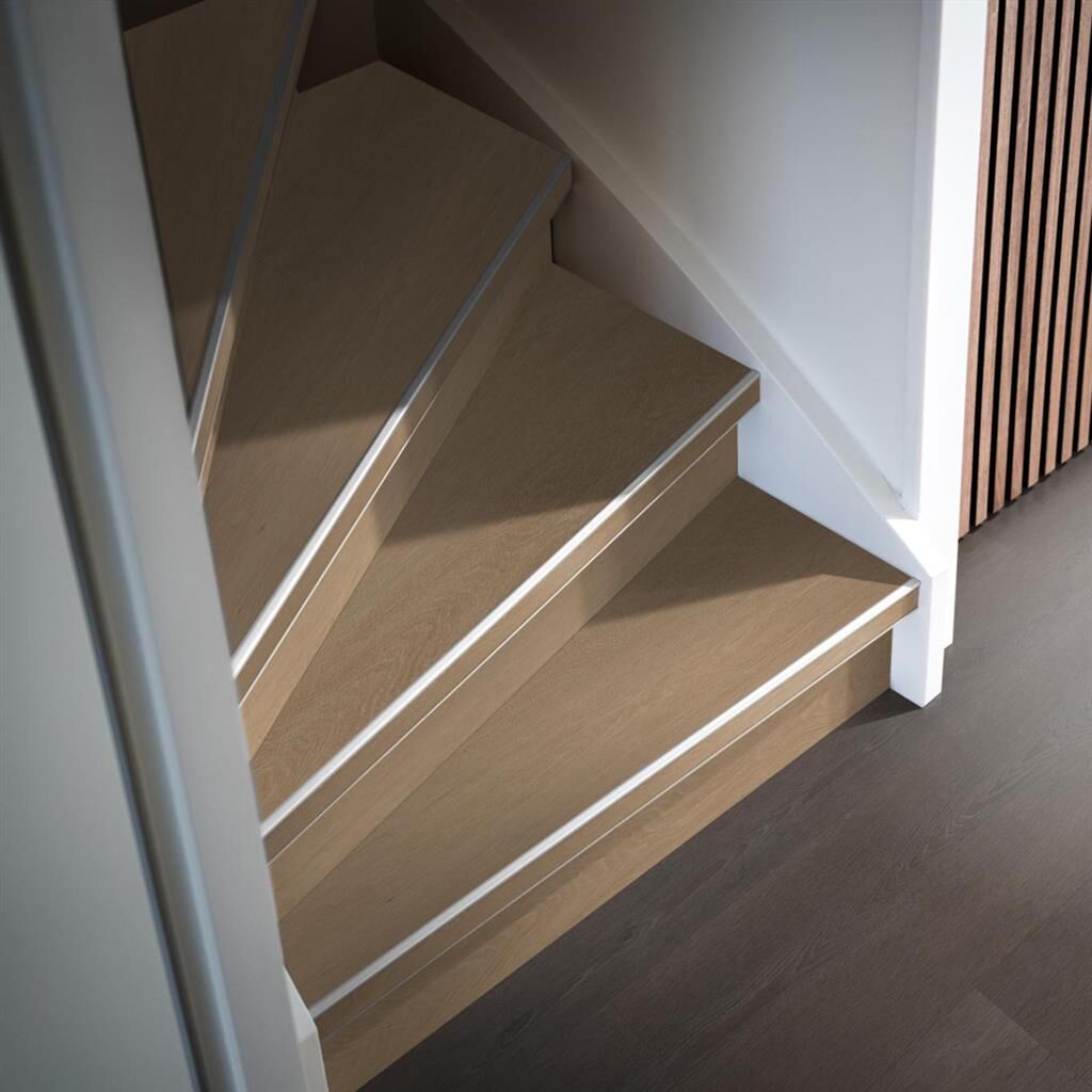 Ambiant Traptreden Set - Estino Dark Oak - Traprenovatie PVC