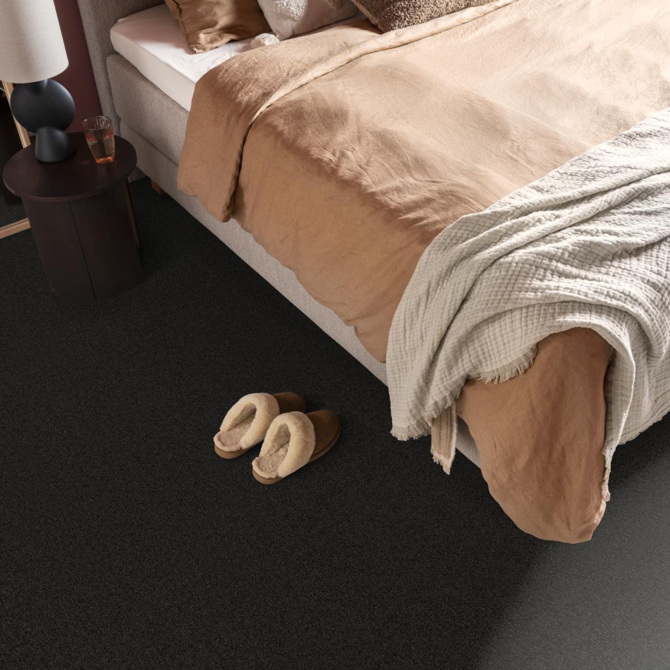 Ambiant Minnesota Zwartbruin 0255 - Vloerbedekking - Tapijt