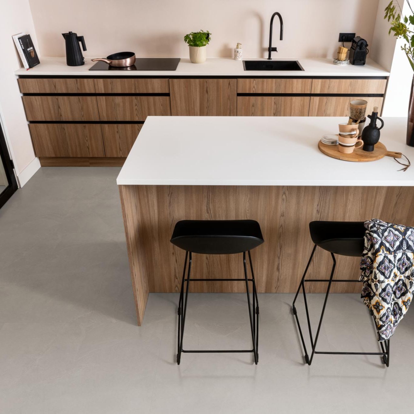 Ambiant Noveno XL Dryback Warm Grey - Plak PVC Vloer