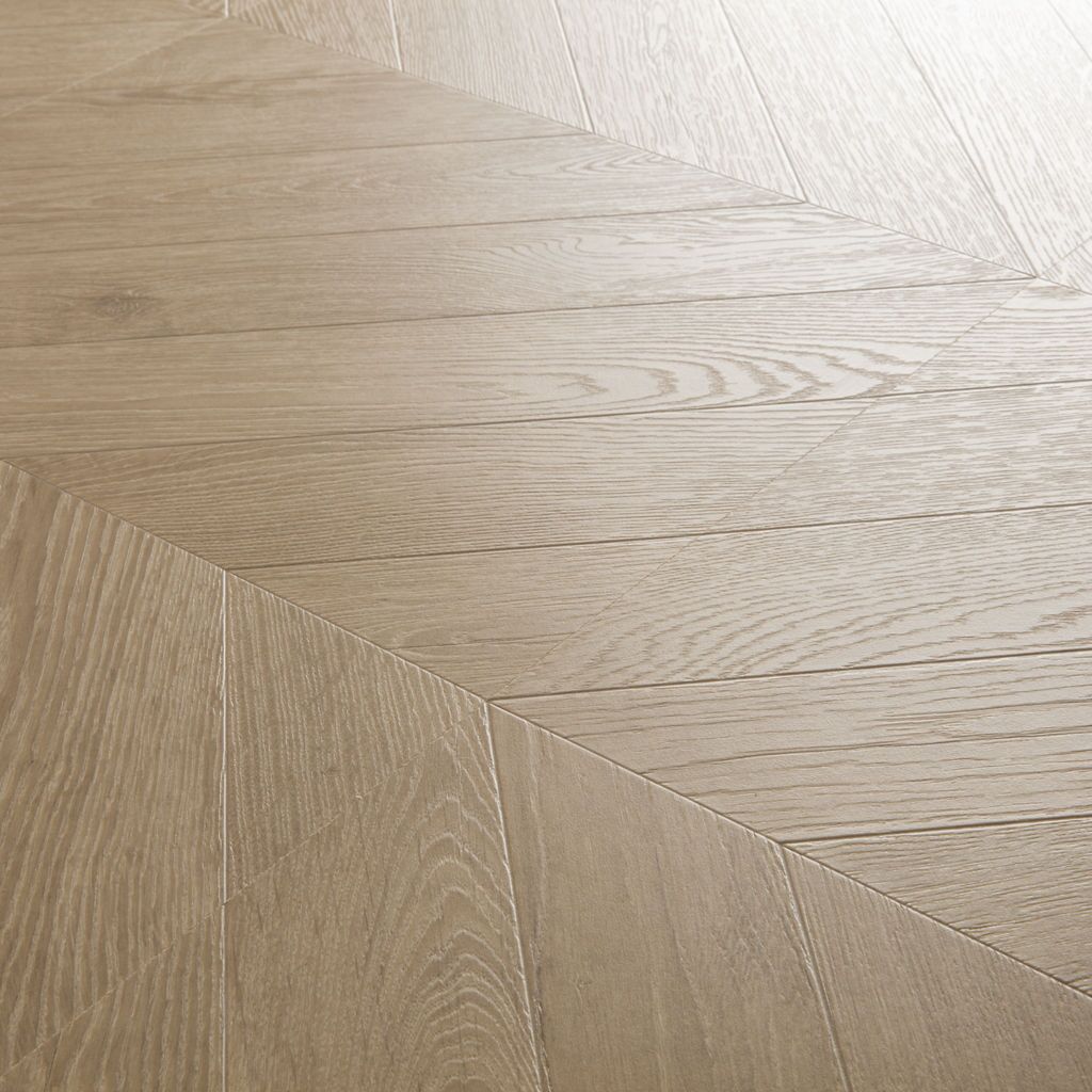 Quick-Step Impressive Patterns IPA4164 Eik Visgraat Taupe - Laminaatvloer