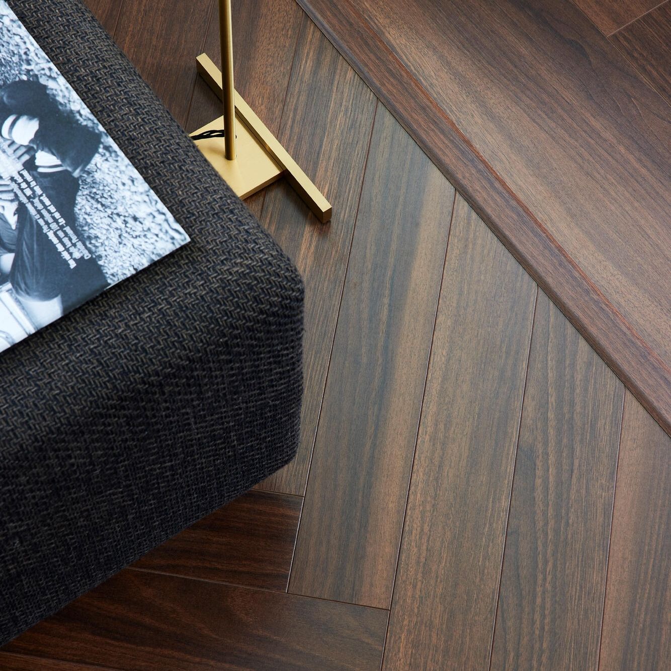 Berry Alloc Chateau+ 62002166 Walnut Brown Visgraat Laminaat