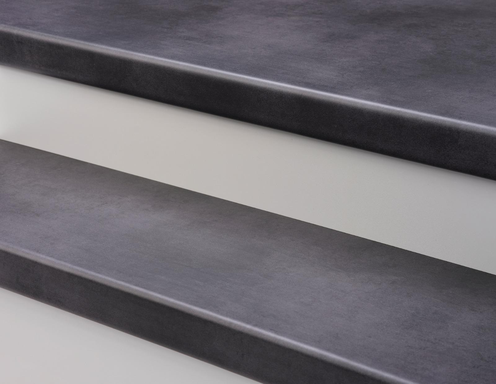 PVC Traprenovatie Easy Stairs Traptrede 55 Stone Black - 140 x 62 cm (voor 2 treden) - Harman Vloeren Amsterdam