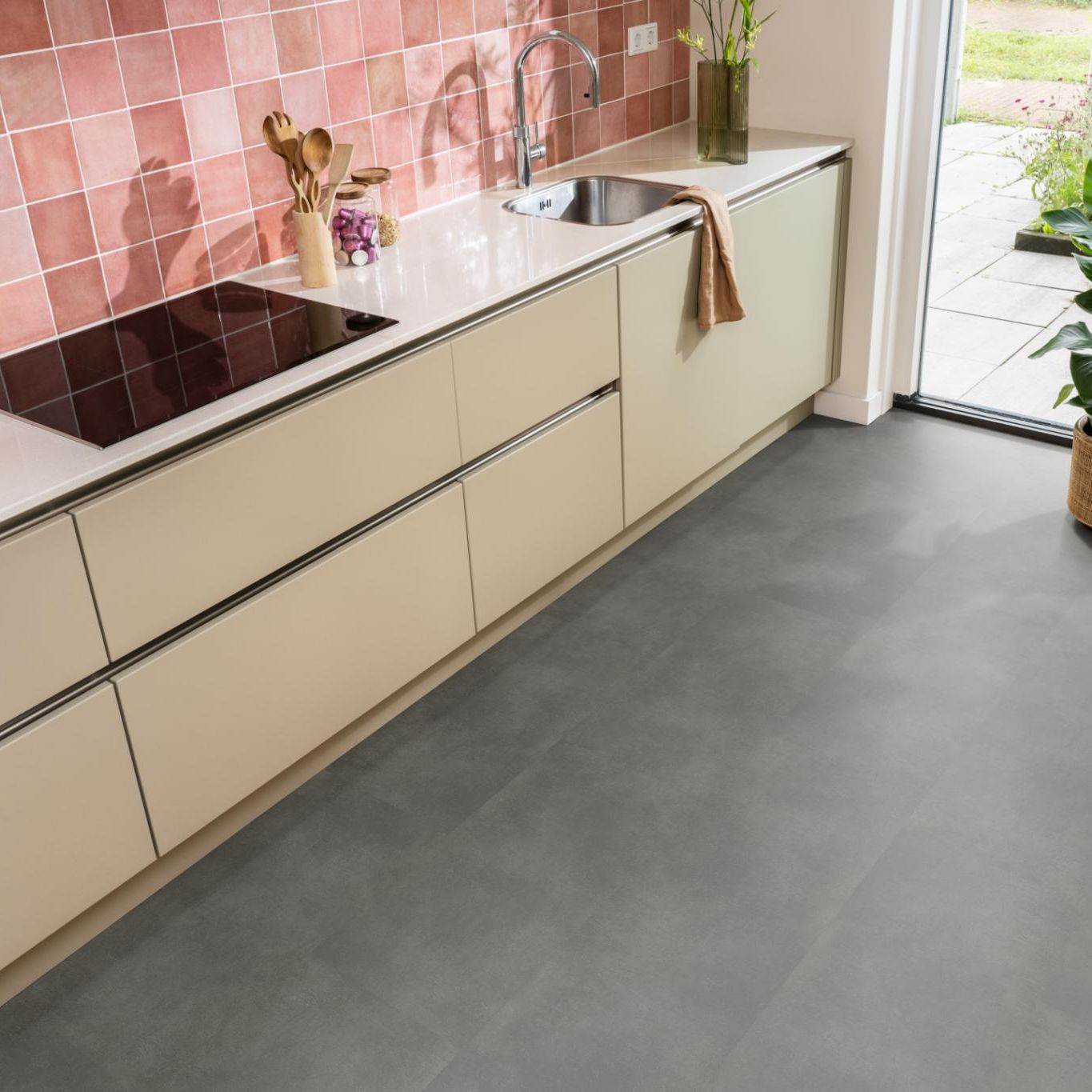 Ambiant Concrete Dryback Anthracite - Plak PVC Vloer