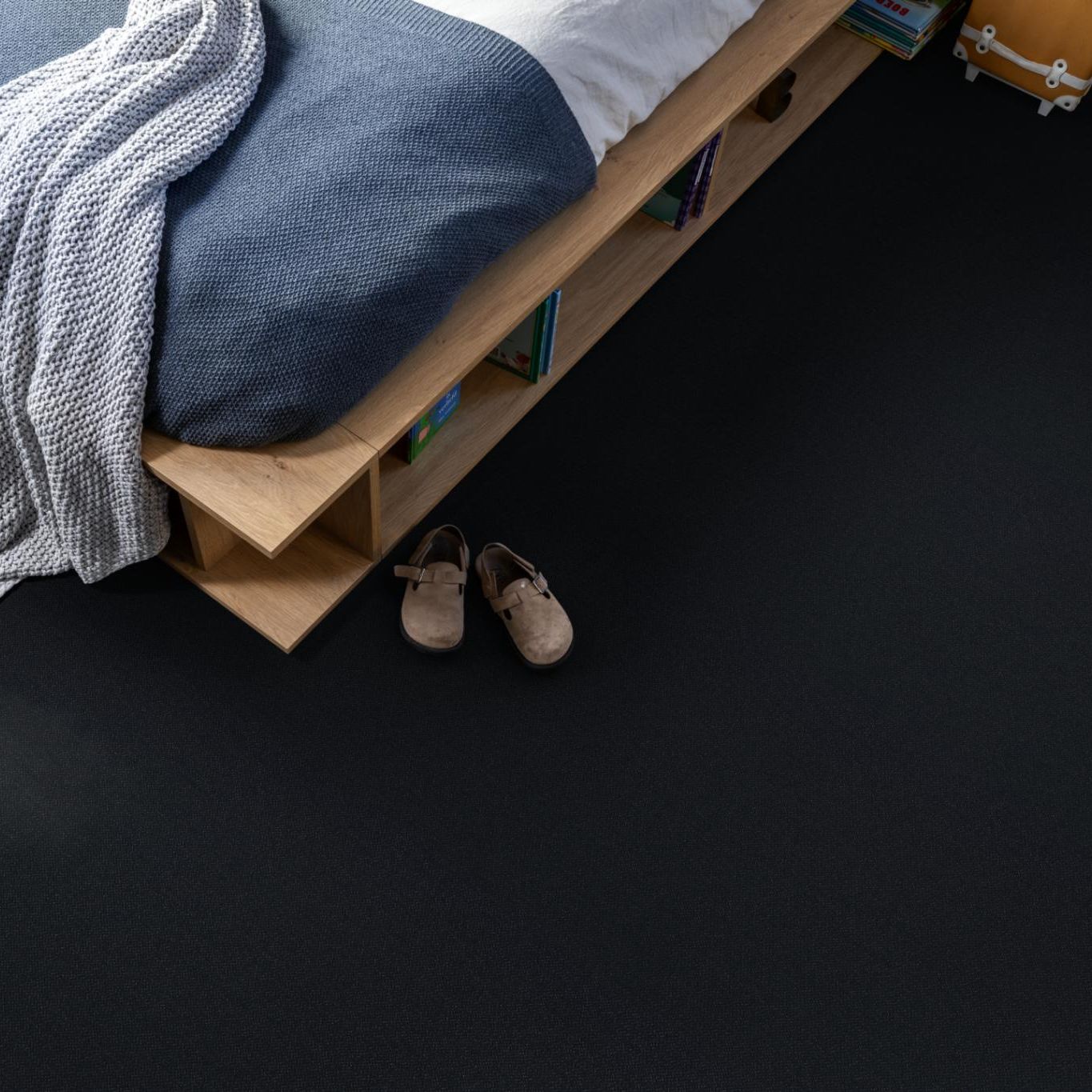 Ambiant Megapool Donkerblauw 0715 - Vloerbedekking - Tapijt