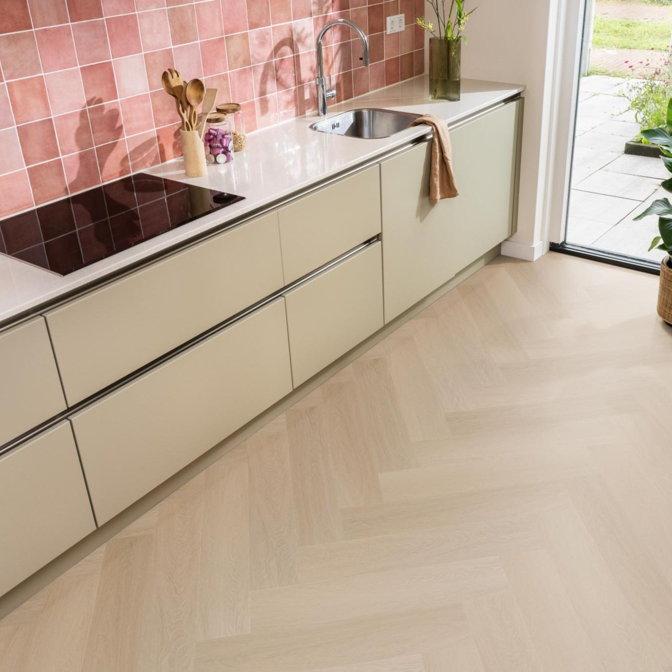 Ambiant Spigato Estino Visgraat Dryback Smoky - Plak PVC Vloer