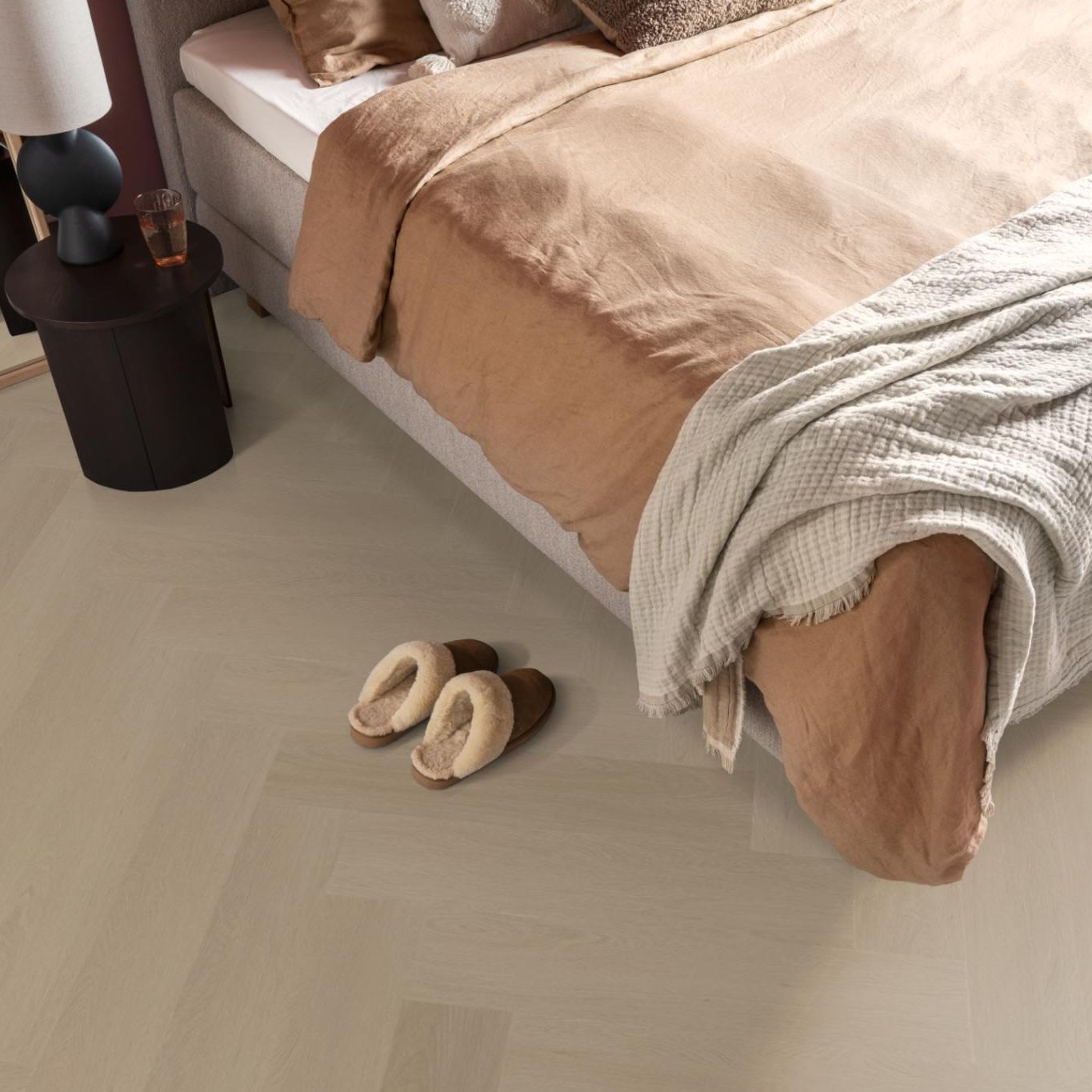 Ambiant Spigato Estino Visgraat Dryback Warm Brown - Plak PVC Vloer