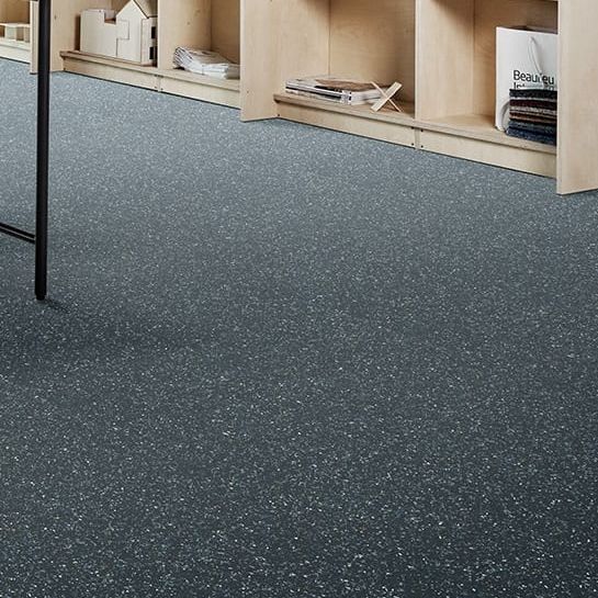 Interfloor Dynamic Chips 867 - Vinyl - Black Tex Backing